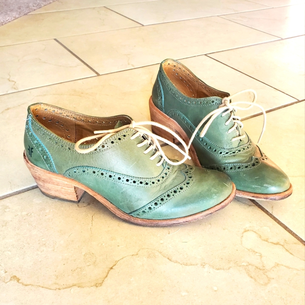 Frye Maggie Oford heel 7.5